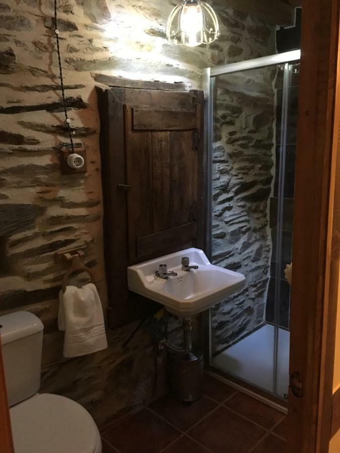 Casa Rural Bierzo Encantado Valle de Finolledo Luaran gambar